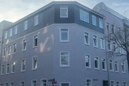 NEUBAU 4 Zi. DG-Wohnung in zentraler Lage von HH-Heimfeld