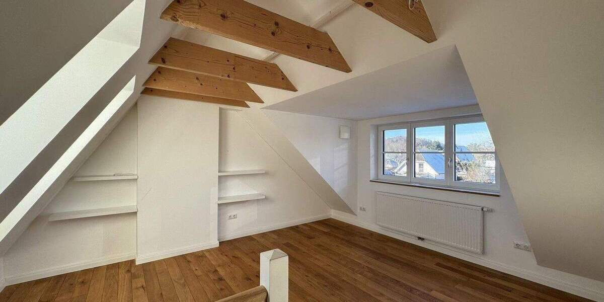 Reihenmittelhaus Hamburg Hausbruch - 5 Zimmer, 100 m&sup2;, 2.200&euro; | Angebot:25362344