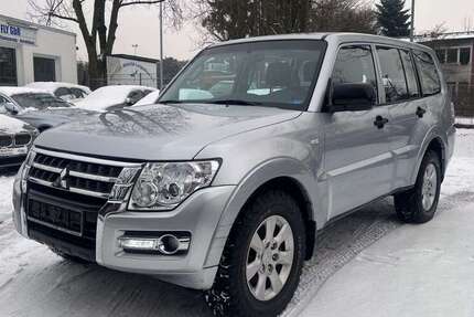 Mitsubishi Pajero 176.153 km 17.450 &euro; Hamburg 22415