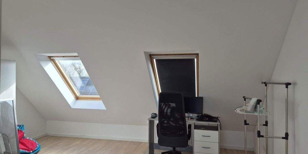 Reihenmittelhaus Norderstedt Harksheide - 4 Zimmer, 114 m&sup2;, 1.920&euro; | Angebot:25176429