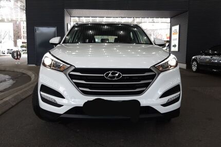 Hyundai TUCSON 61.000 km 16.900 &euro; hamburg 20357