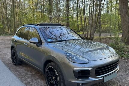 Porsche Cayenne 119.700 km 44.900 &euro; Hamburg 22359