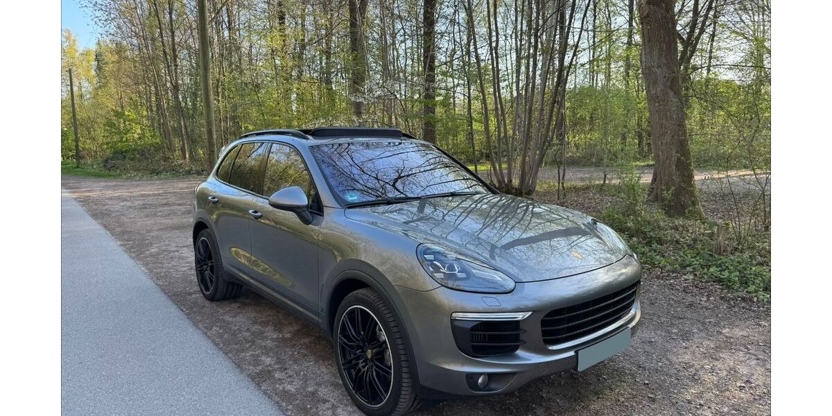 Porsche Cayenne 119.700 km 47.900 &euro; Hamburg 22359