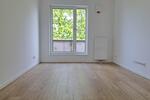 Moderne 3 Zimmerwohnung mit Balkon und Tiefgaragenstellplatz 3 zimmer
