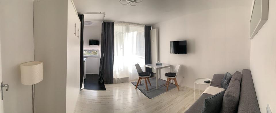 Renovierte 1 Zimmer-Wohnung Balkon voll möbliert Eimsbüttel
