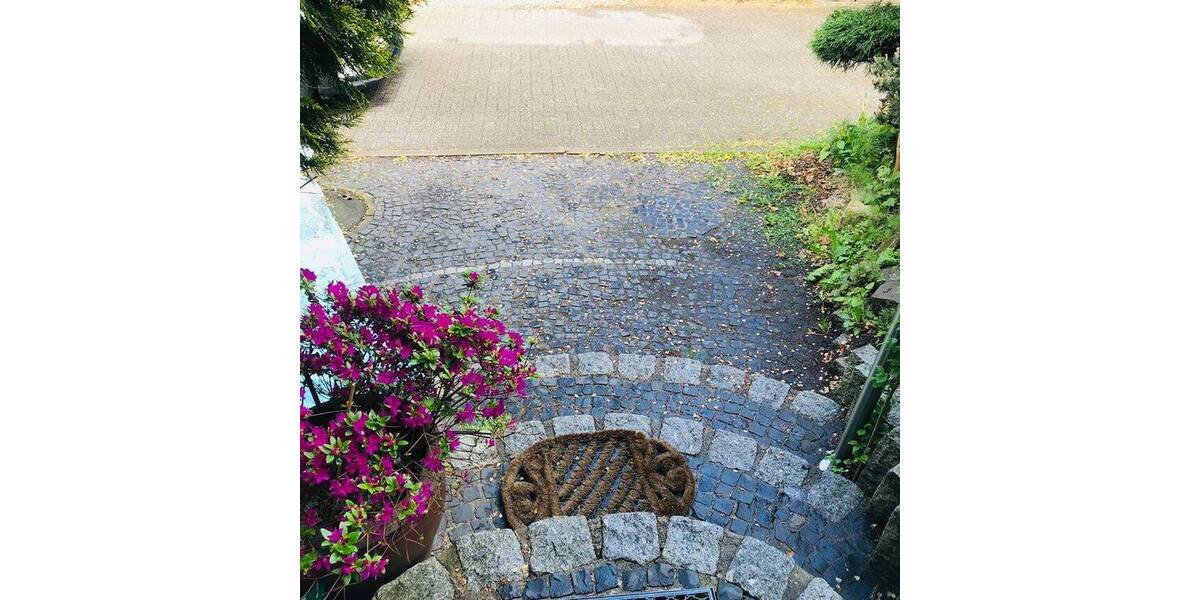 Reihenmittelhaus Hamburg Schnelsen - 6 Zimmer, 150 m&sup2;, 3.500&euro; | Angebot:25985928