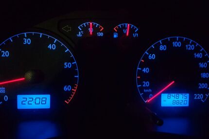 VW Polo 85.005 km 2.333 &euro; Halstenbek 25469