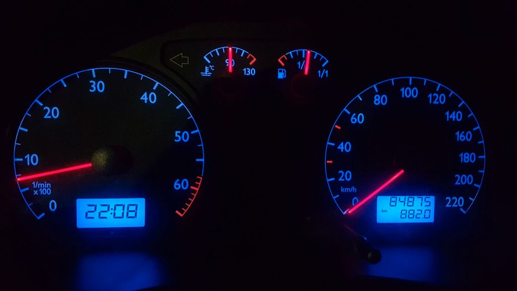 VW Polo 85.005 km 2.333 &euro; Halstenbek 25469