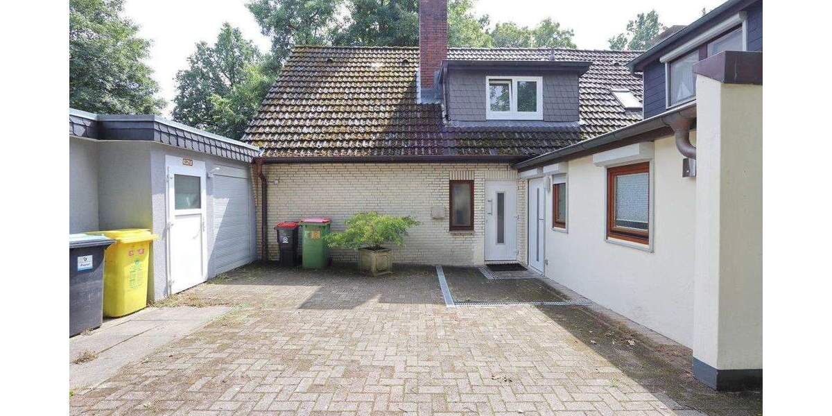 Mehrfamilienhaus, Wohnhaus Hamburg Poppenbüttel - 7 Zimmer, 699.000&euro; | Angebot:25743523