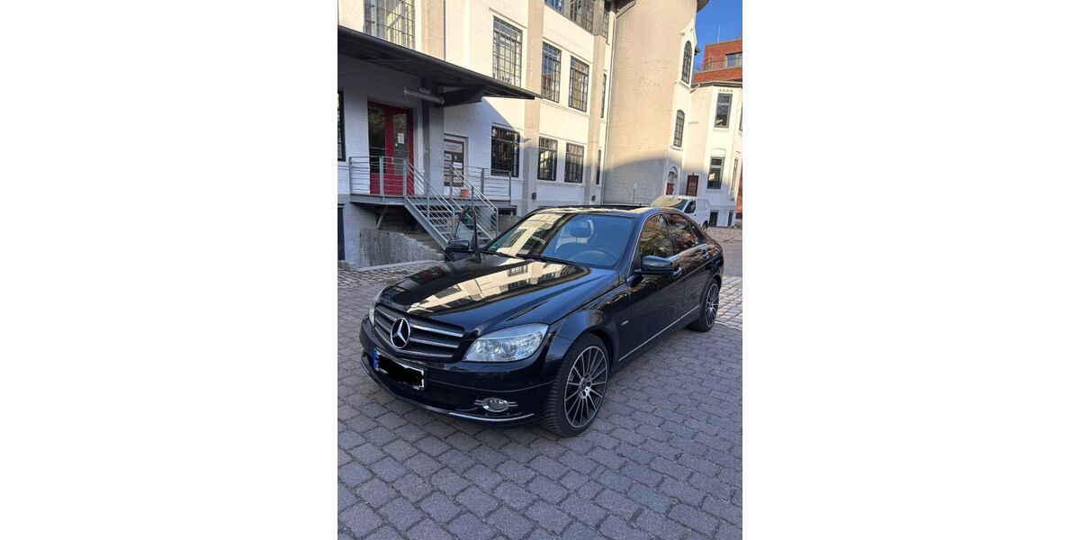 Mercedes-Benz C 250 226.300 km 7.399 &euro; Hamburg 22763