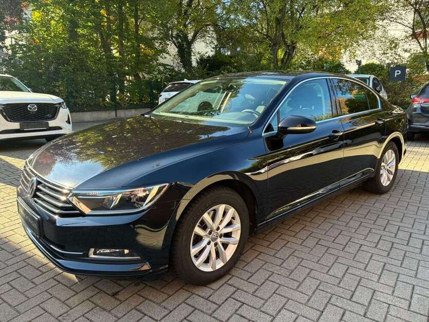 VW Passat 99.350 km 14.950 € Hamburg 21033