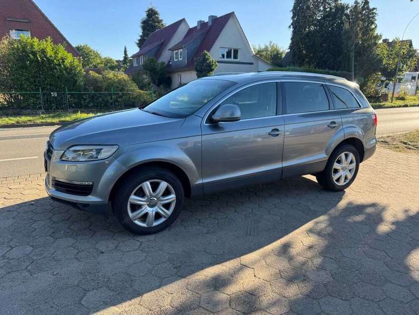 Q7