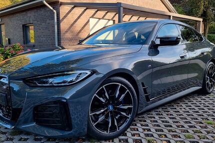 BMW i4 59.780 km 44.800 € Hamburg 21077