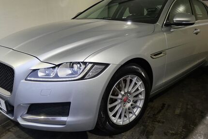 Jaguar XF 117.000 km 14.950 € Hamburg 21079
