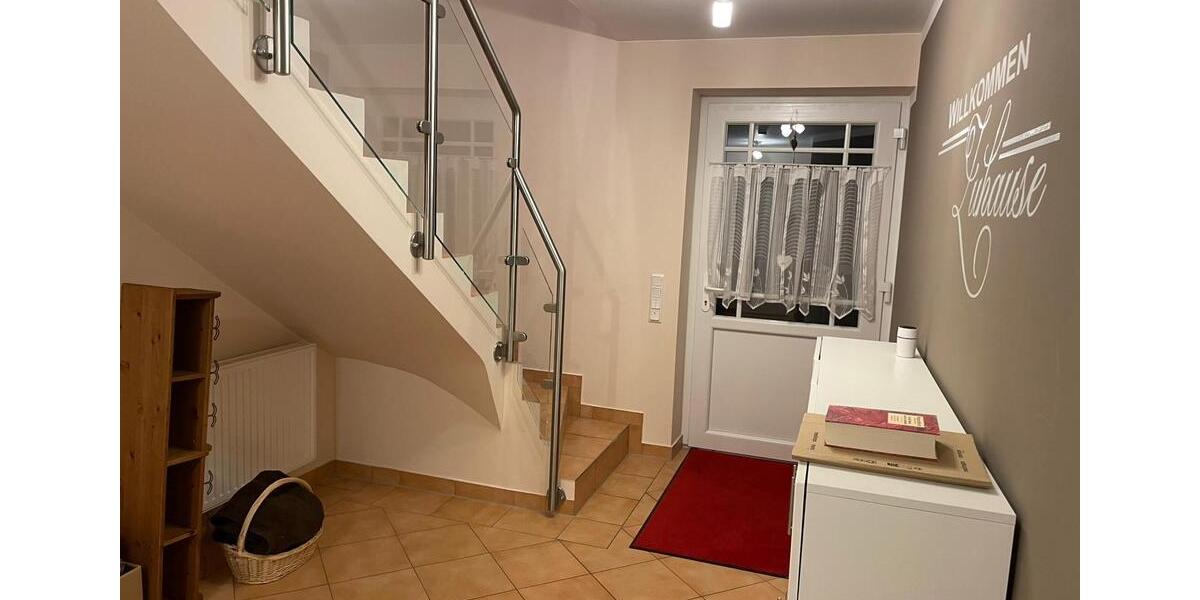 Einfamilienhaus Uetersen - 5 Zimmer, 136 m&sup2;, 1.750&euro; | Angebot:26014485