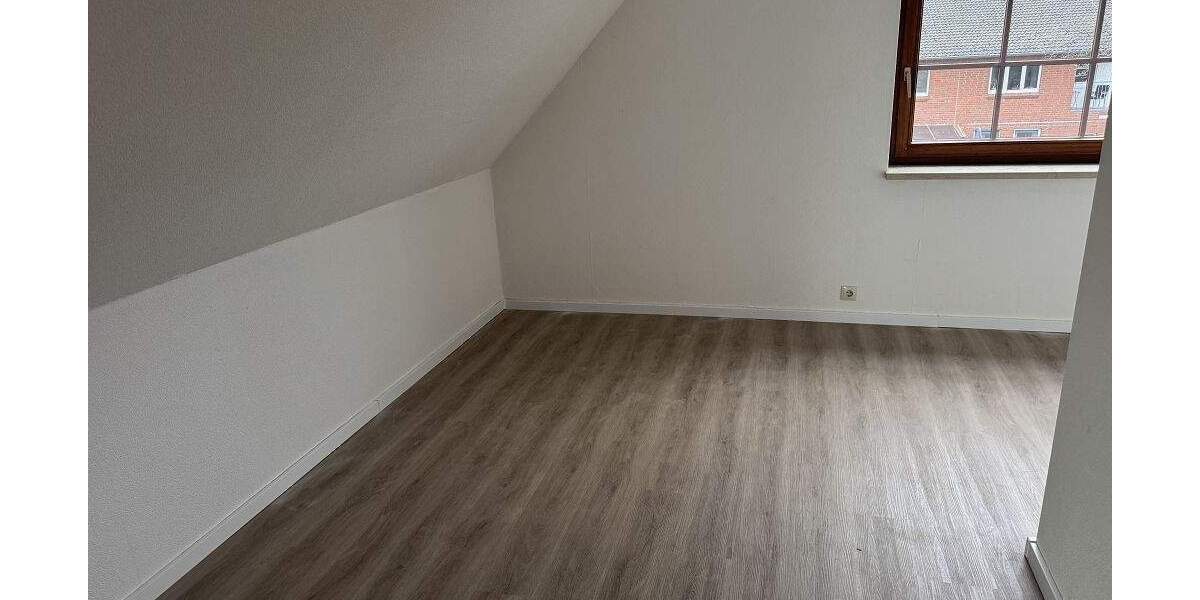 Etagenwohnung Hamburg Neugraben-Fischbek - 3 Zimmer, 124 m&sup2;, 1.116&euro; | Angebot:25317483