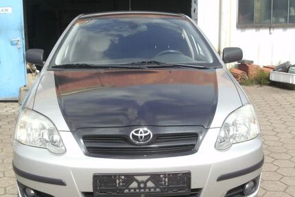 Toyota Corolla 81.000 km 4.400 &euro; Hamburg 22143