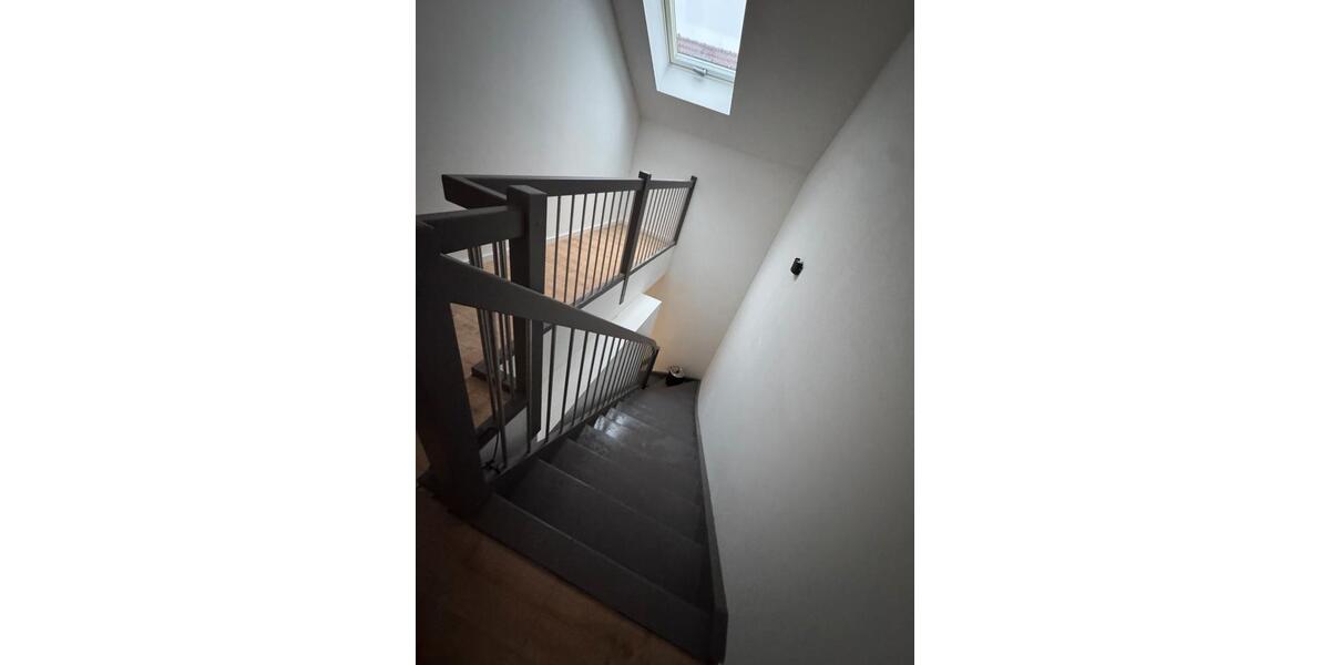 Dachgeschoßwohnung Hamburg Altona - 3 Zimmer, 67 m&sup2;, 1.300&euro; | Angebot:25893159