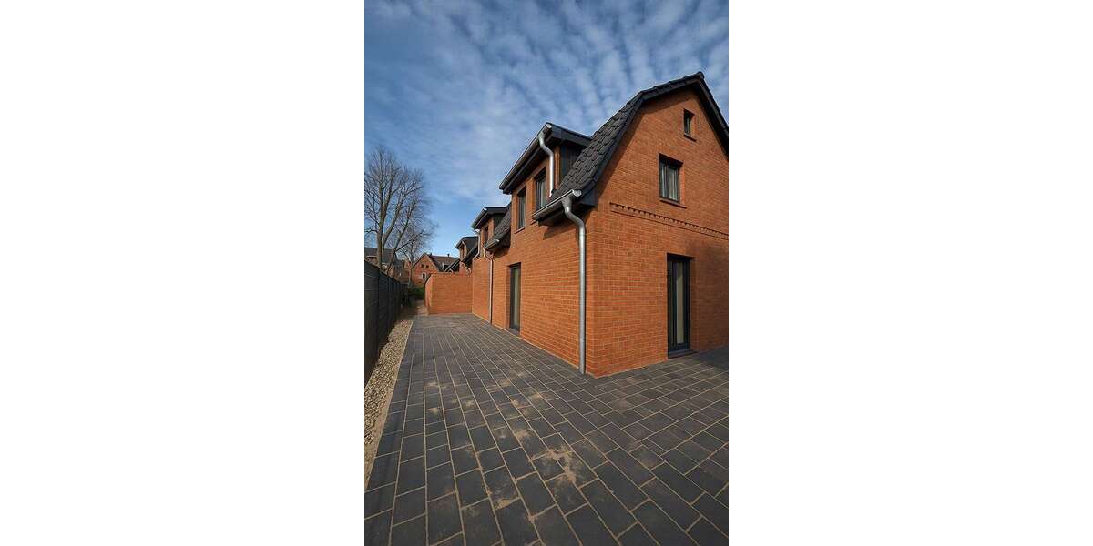 Haus zum Mieten in Norderstedt 2.500 € 129 m² 5 zimmer