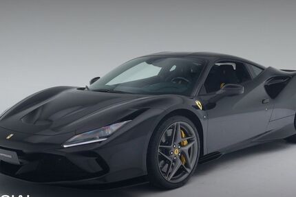 Ferrari F8 4.712 km 282.900 &euro; Hamburg 22143