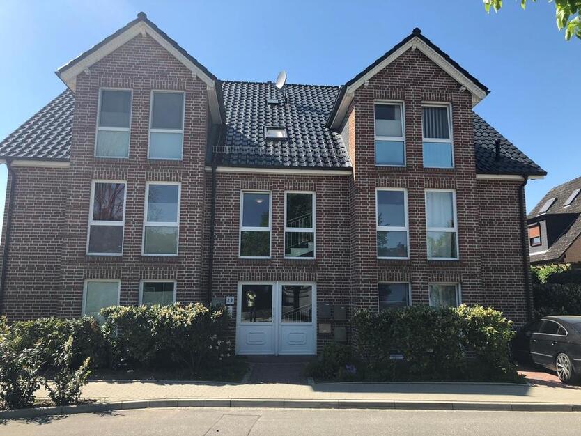 Lichtdurchflutete 2,5 Zimmer Erdgeschosswohnung mit Terrasse zimmer