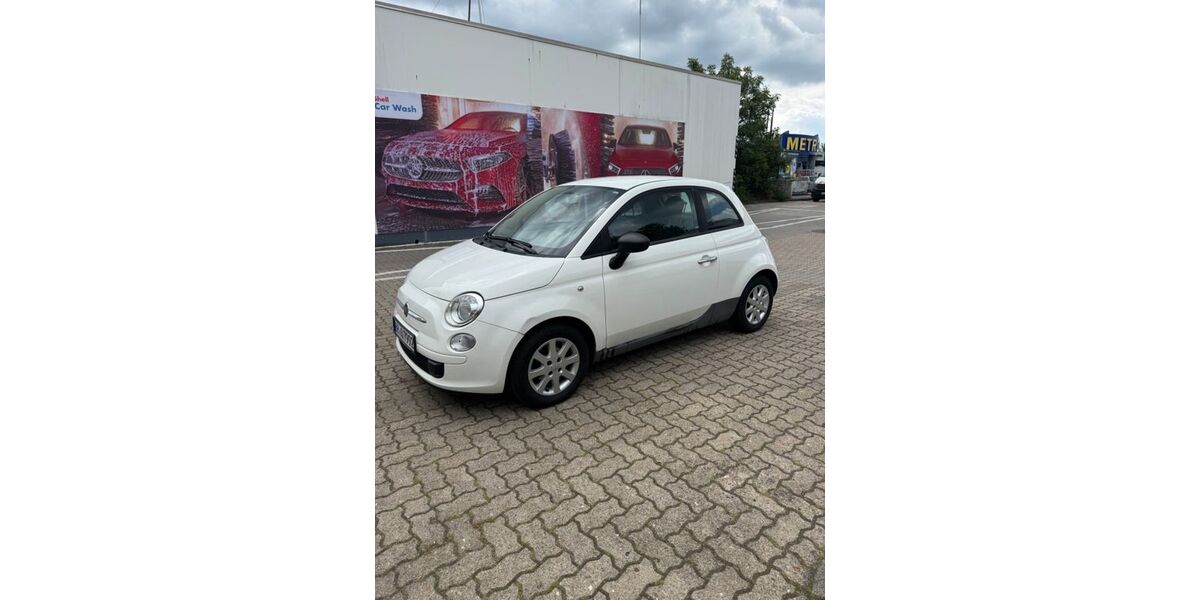 Fiat 500 177.320 km 2.999 &euro; Hamburg 21075
