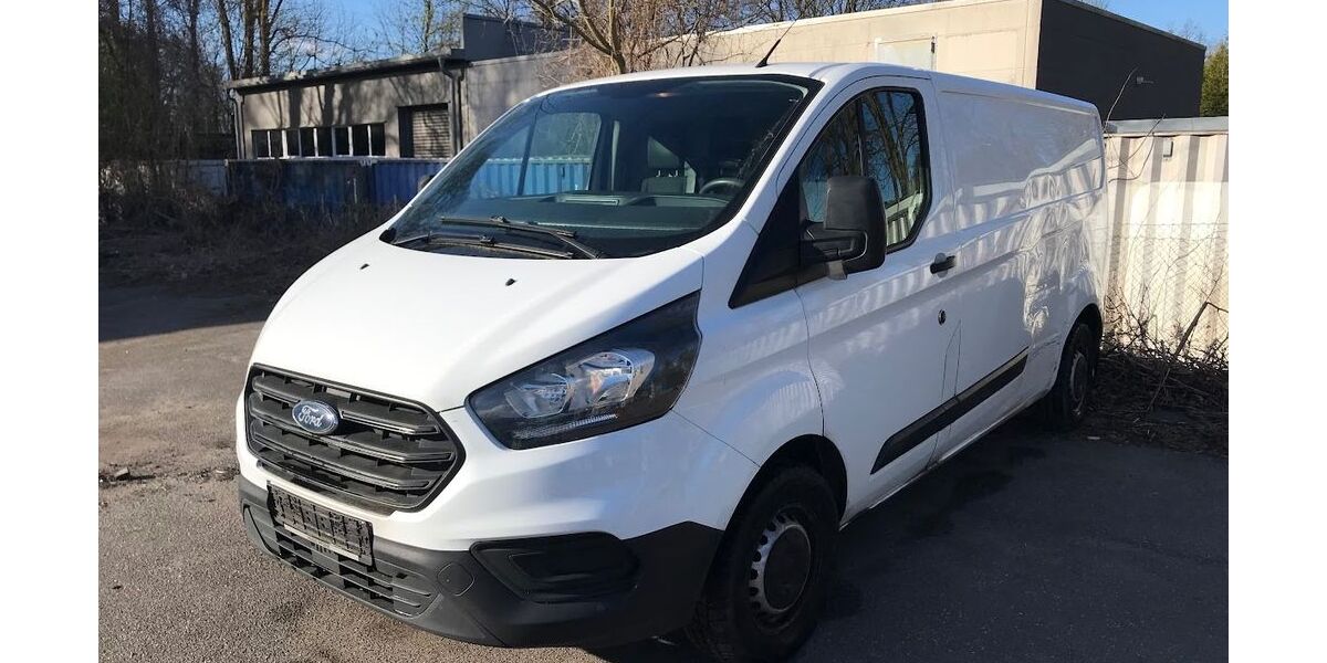 Ford Transit Custom 270.000 km 6.950 &euro; Hamburg 22767
