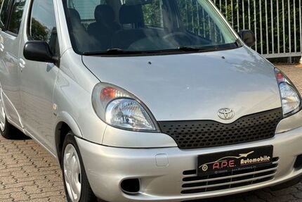 Toyota Yaris 242.000 km 1.699 &euro; Norderstedt 22848
