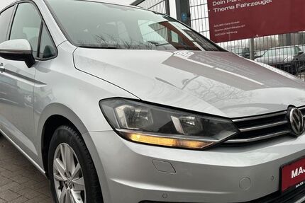 VW Touran 104.500 km 19.900 &euro; Hamburg 22043