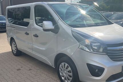 Opel Vivaro 217.000 km 8.399 &euro; Hamburg 21107