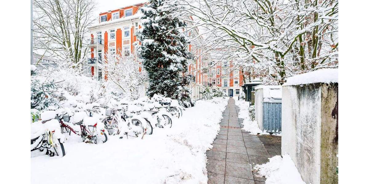 Heller 3 Zi. Altbau in ruhiger Lage in Barmbek Süd - Erstbezug nach Sanierung 3 zimmer