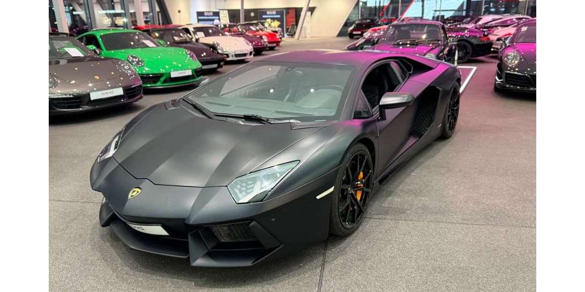 Lamborghini Aventador 65.500 km 269.900 &euro; Hamburg 22047
