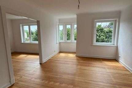 Wohnung Hamburg Fuhlsbüttel - 3 Zimmer, 81 m&sup2;, 1.620&euro; | Angebot:26898235