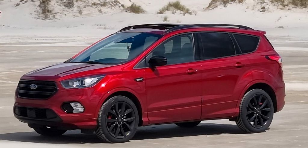 Ford Kuga 67.000 km 16.490 &euro; Tornesch 25436