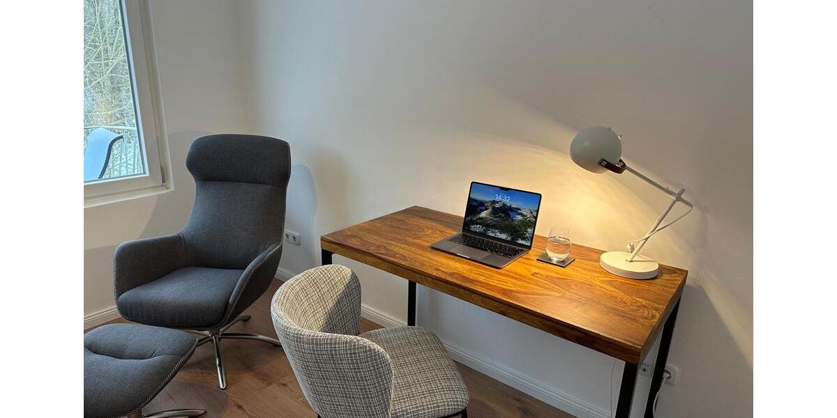 Etagenwohnung Ahrensburg - 4 Zimmer, 110 m&sup2;, 2.500&euro; | Angebot:26579116