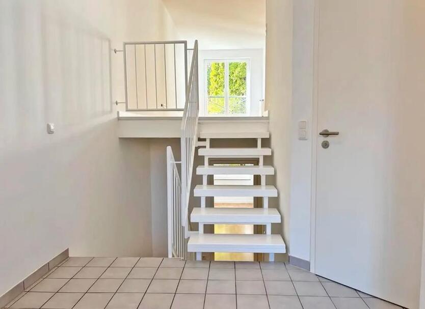 -Provisionsfrei- Maisonette- Wohnen mit EndReihenhaus Charakter