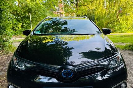 Toyota Auris 130.000 km 13.600 &euro; Hamburg 22761
