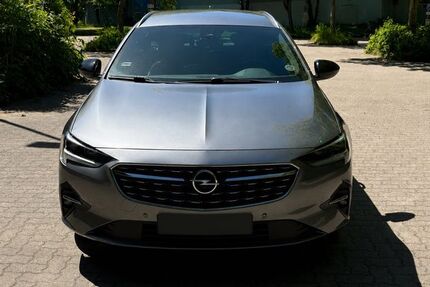 Opel Insignia 99.900 km 17.490 &euro; Hamburg 22159