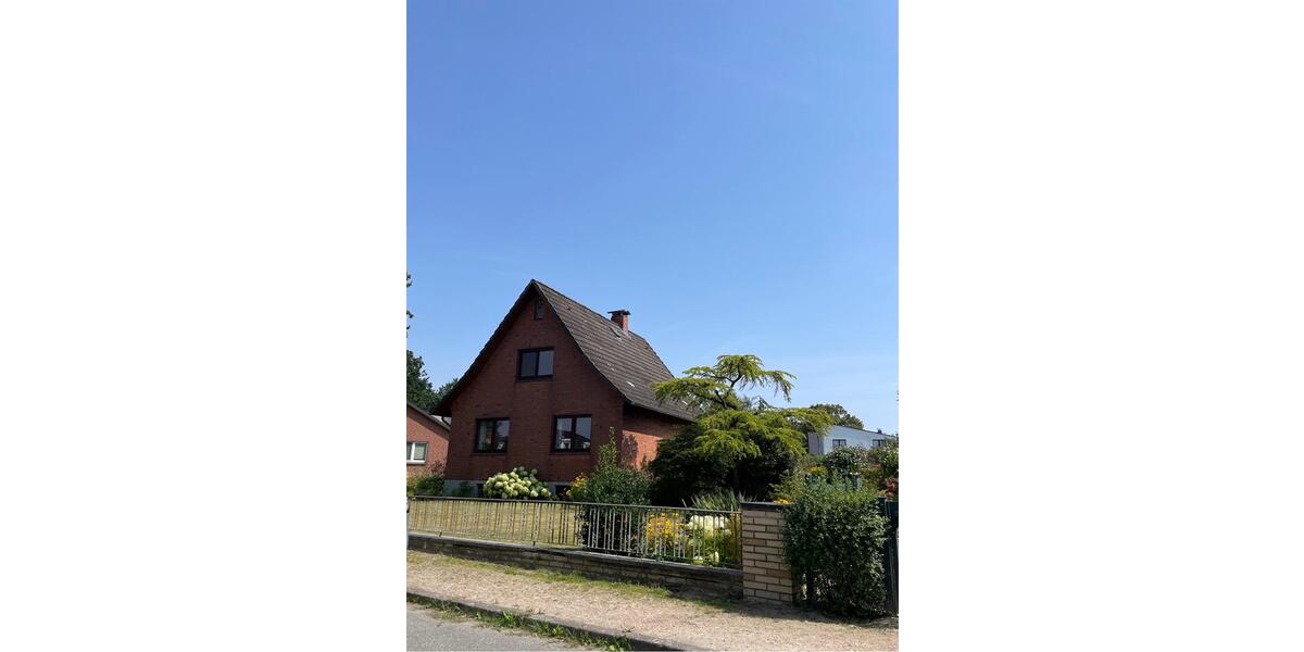 Einfamilienhaus in ruhiger Lage und über 1000qm Grundstück zimmer