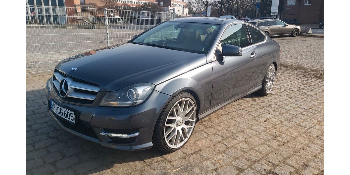 Mercedes-Benz C 250 233.000 km 8.850 &euro; HAMBURG 20539