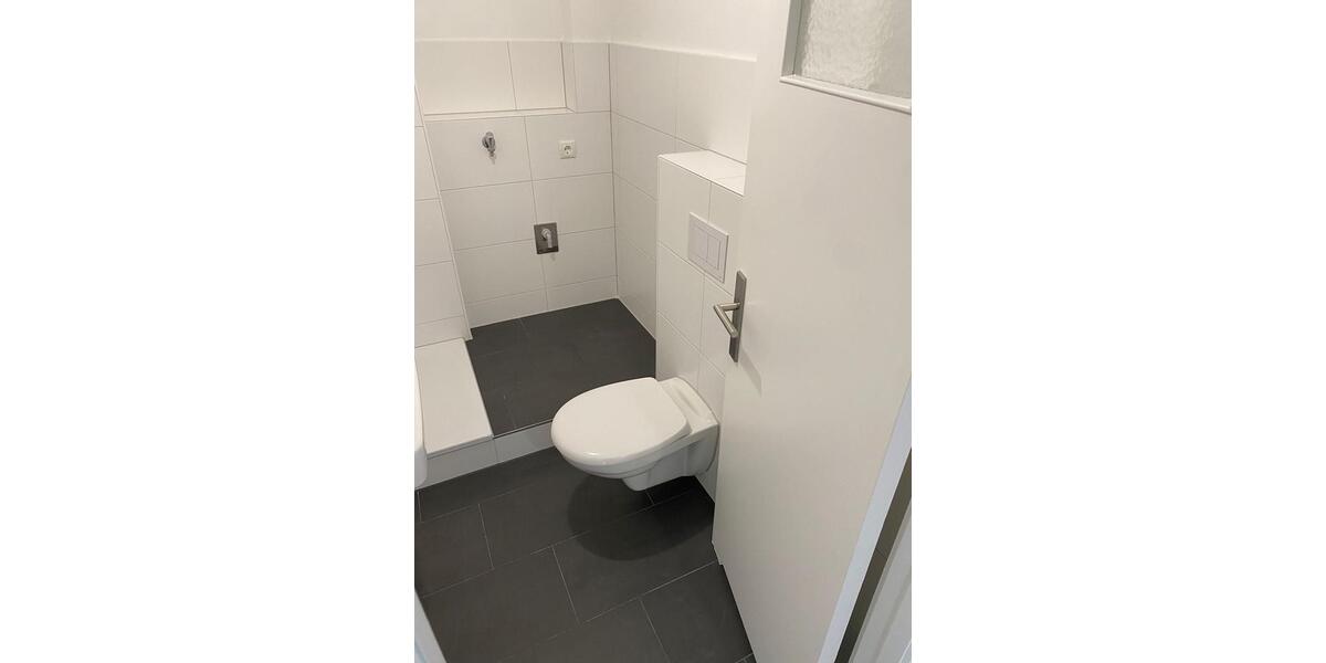 Dachgeschoßwohnung Hamburg Alsterdorf - 2 Zimmer, 42 m&sup2;, 1.200&euro; | Angebot:26350313