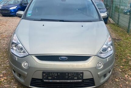 Ford S-Max 125.482 km 7.500 &euro; Hamburg 21079