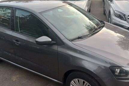 VW Polo 138.440 km 7.400 € Hamburg 21031