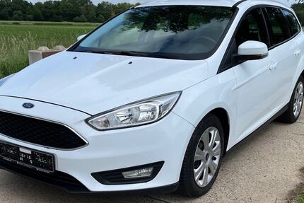 Ford Focus 225.000 km 4.999 &euro; Winsen / Luhe 21423