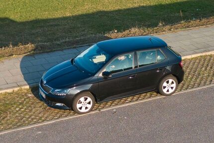 Skoda Fabia 88.811 km 9.000 &euro; Hamburg 22525