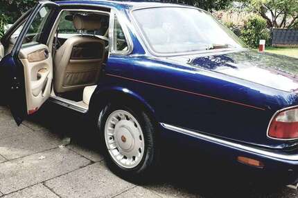 Jaguar Daimler 161.000 km 23.800 &euro; Hamburg 20144