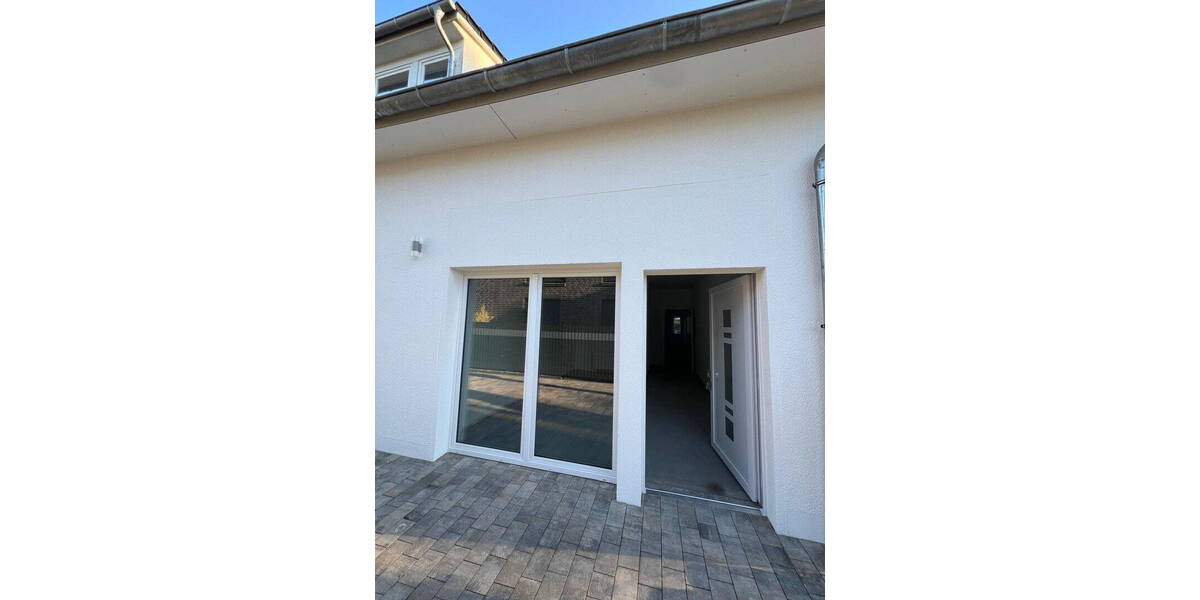 Einfamilienhaus Hamburg Schnelsen - 9 Zimmer, 236 m&sup2;, 899.000&euro; | Angebot:26795172