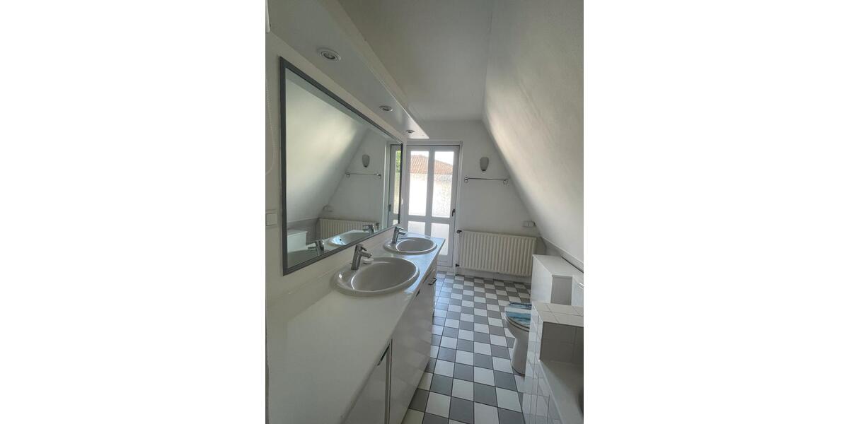 Villa Bargteheide - 7 Zimmer, 220 m&sup2;, 1.195.000&euro; | Angebot:26959462