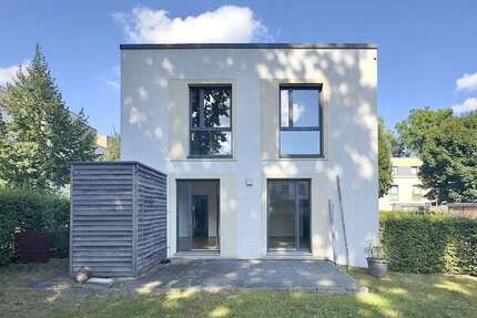 Haus zum Mieten in Hamburg 2.365,38 € 189 m² 5 zimmer