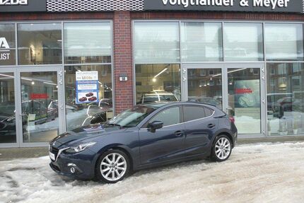 Mazda 3 88.666 km 14.885 &euro; Hamburg 22049